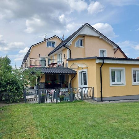 Penzion Slunce Česká Lípa المظهر الخارجي الصورة